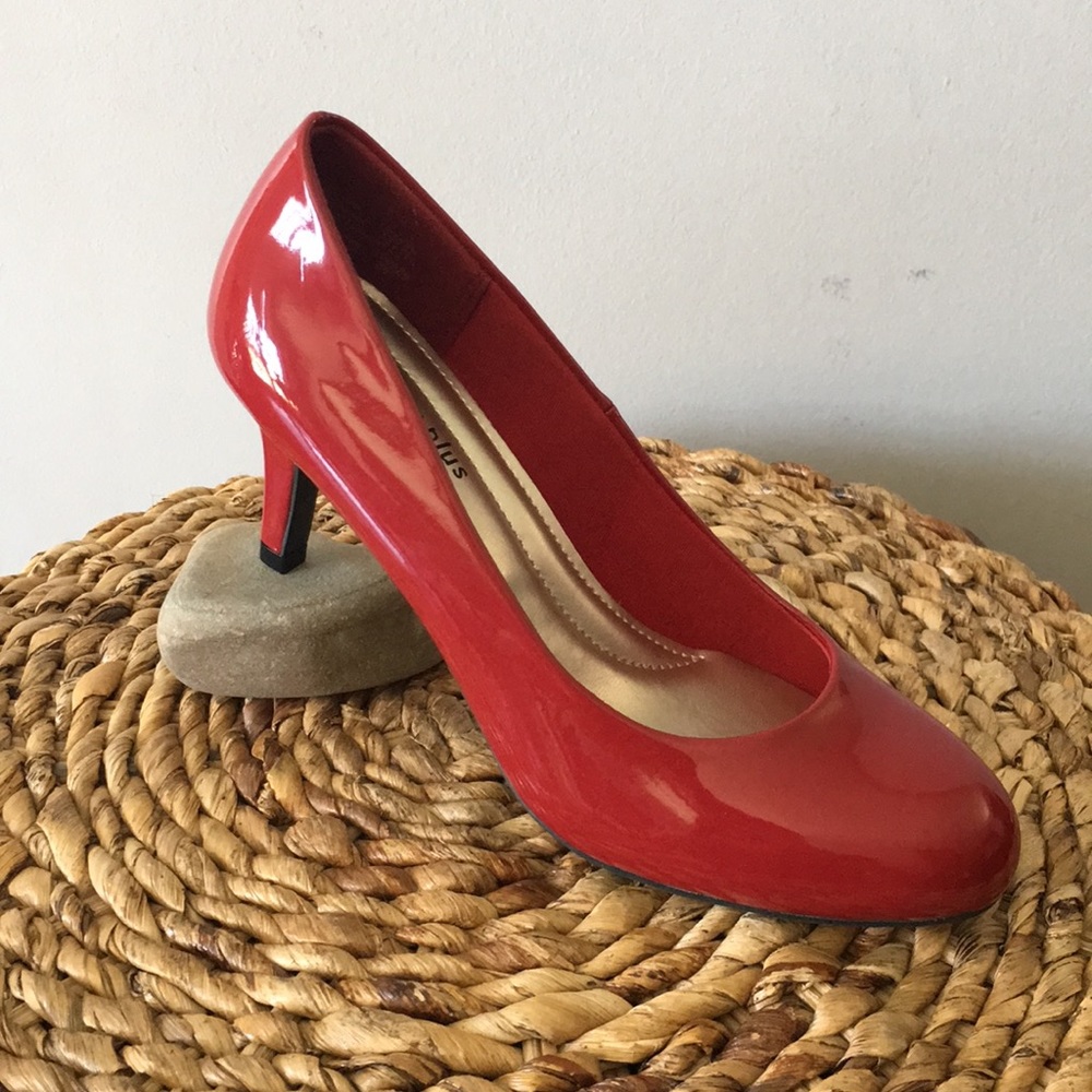 Women’s Karmen Pump Red